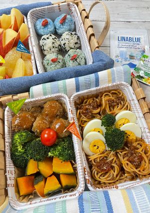 スピルリナ混ぜ！簡単！ピクニック弁当-レシピのメイン写真