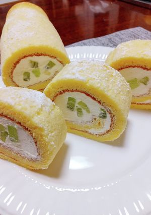 ロールケーキ(キウイフルーツの酸味合い)-レシピのメイン写真