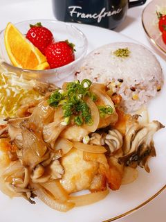 鶏ももとまいたけのバター炒め-レシピのメイン写真
