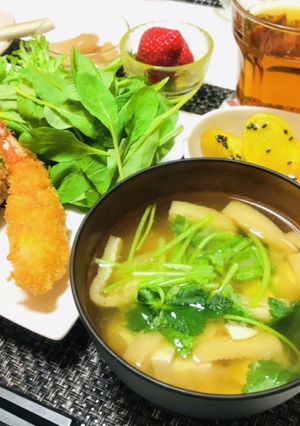 油揚げと豆腐と三つ葉のお味噌汁-レシピのメイン写真