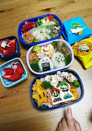 遠足すみっこぐらし マリオ キャラ弁-レシピのメイン写真