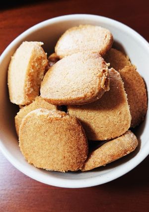 計量カップ、大さじスプーンで簡単クッキー-レシピのメイン写真