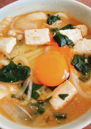 お肉なしでも大満足!みそキムチうどん-レシピのメイン写真