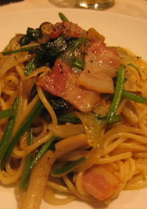 ほうれん草とベーコンのパスタ〜バター醤油-レシピのメイン写真