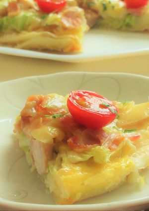 鶏もも肉と春キャベツと新じゃがのキッシュ-レシピのメイン写真