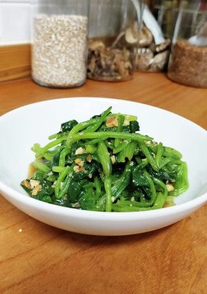 ほうれん草とナッツの醤油麹和え-レシピのメイン写真