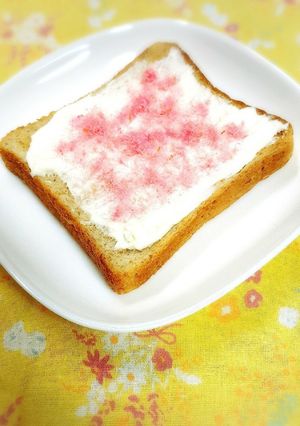 春よ来い♪桜でんぶ&クリチトースト-レシピのメイン写真
