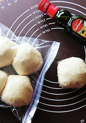 私のとっておき★ピザ生地の1ヶ月冷凍保存-レシピのメイン写真
