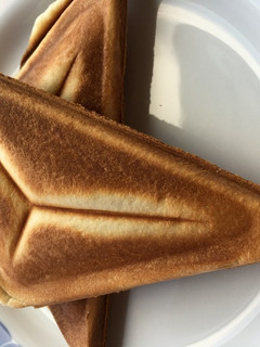 パン生地を使ったホットサンド-レシピのメイン写真