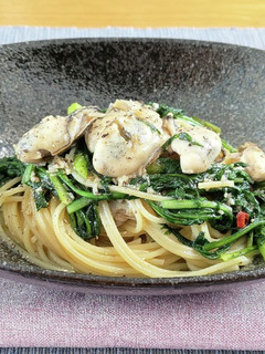 牡蠣と春菊の和風パスタ-レシピのメイン写真