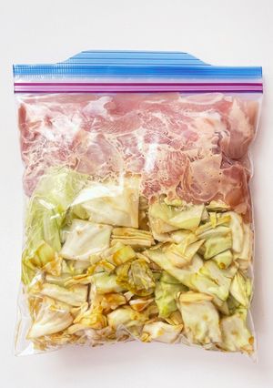 【下味冷凍】鶏モモとキャベツのマヨポン-レシピのメイン写真