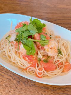 【簡単】完熟トマトと海老のペペロンチーノ-レシピのメイン写真