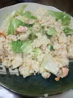 塩鮭とレタスの焼き飯-レシピのメイン写真
