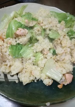 塩鮭とレタスの焼き飯-レシピのメイン写真