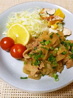 夜ご飯に!豚バラ肉と玉ねぎの甘辛炒め-レシピのメイン写真