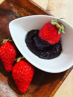 簡単可愛い♪苺のチョコフォンデュ-レシピのメイン写真