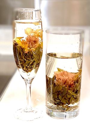 飲み終わった工芸茶を水中花で楽しむ-レシピのメイン写真