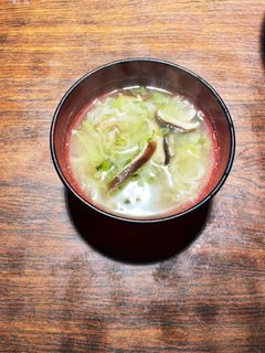 椎茸とキャベツのお味噌汁-レシピのメイン写真