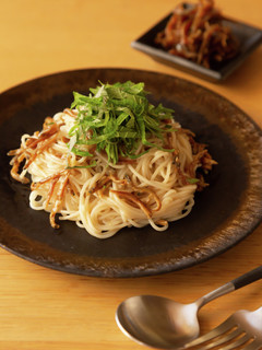 いかなごのくぎ煮と大葉のライスパスタ-レシピのメイン写真