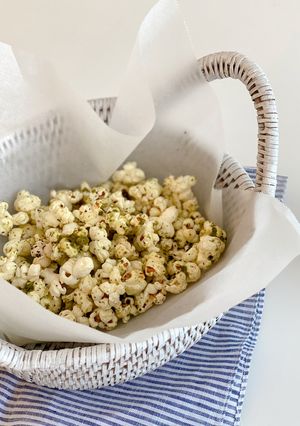 おやつに！おつまみに！バジルポップコーン-レシピのメイン写真