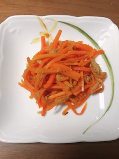 あと1品に!にんじんしりしり-レシピのメイン写真