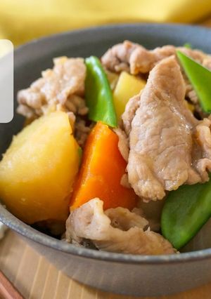 秘密のコツ！豚肉屋が作る基本の肉じゃが-レシピのメイン写真
