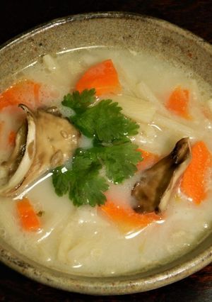 鶏むね肉のパクチースープおいしいヘルシー-レシピのメイン写真