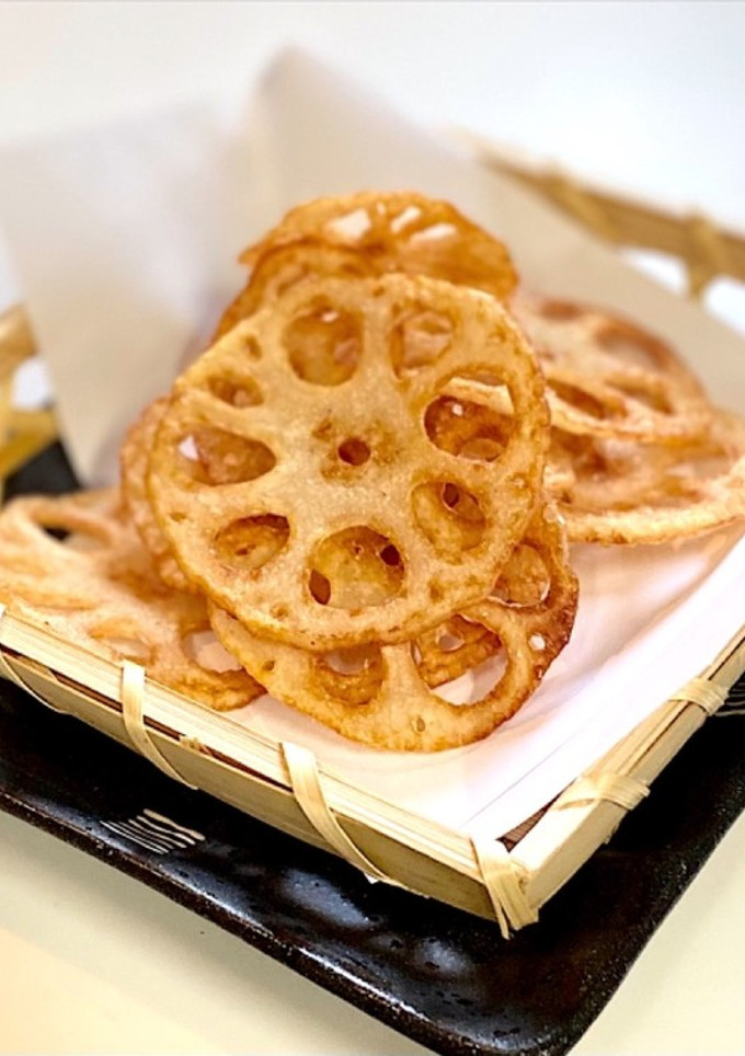 揚げ物にはコピー用紙を折り、敷き紙を作る-レシピのメイン写真