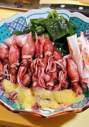 ホタルイカと湯通しわかめ【究極の下処理】-レシピのメイン写真