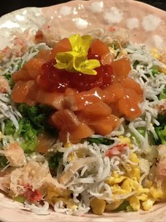 ♡舞茸入寿司ご飯のごちそう海鮮ちらし寿司-レシピのメイン写真