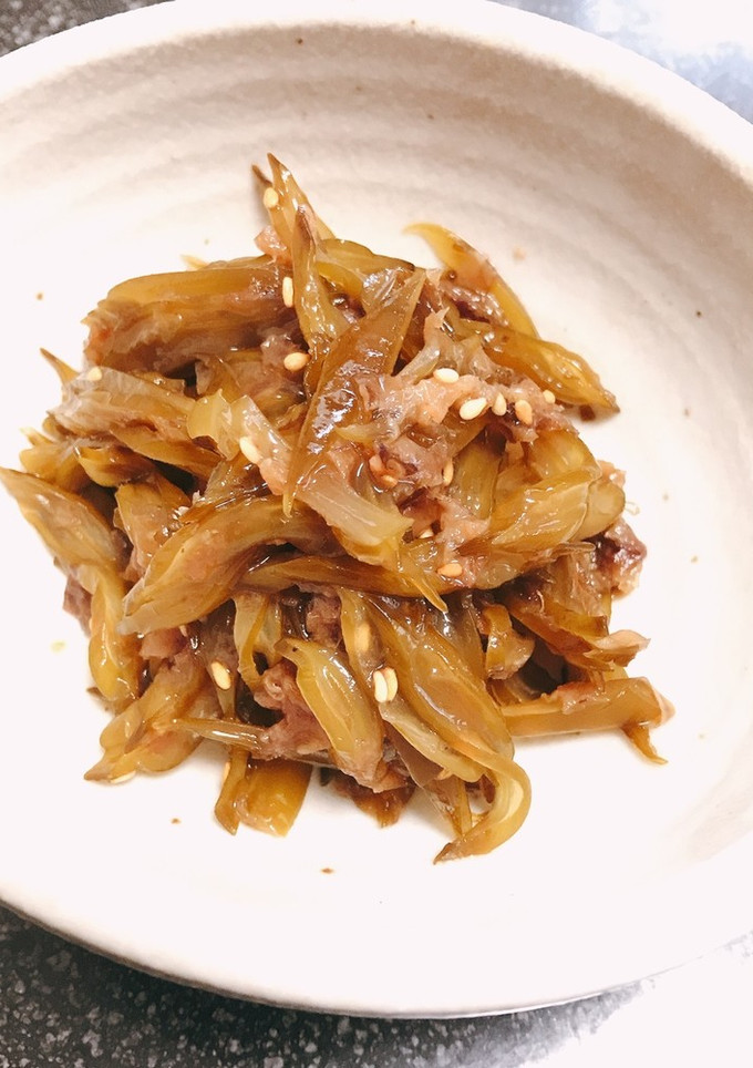 新わかめの茎とはちみつ梅の佃煮-レシピのメイン写真