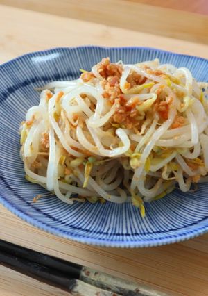 簡単!もやしのそぼろ和え(缶詰そぼろ)-レシピのメイン写真