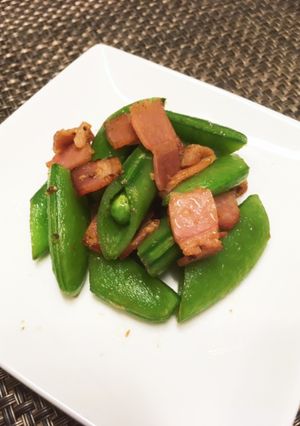 簡単！スナップエンドウとベーコンの炒め物-レシピのメイン写真