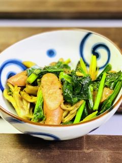 ほうれん草と舞茸とソーセージのカレー炒め-レシピのメイン写真