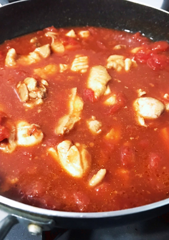 簡単！鶏肉のトマト煮　アジアン風？-レシピのメイン写真