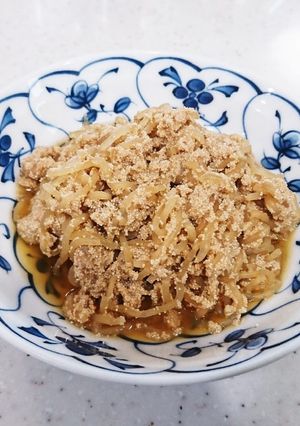 ほんのり桜色☆生タラコとしらたきの炒め煮-レシピのメイン写真