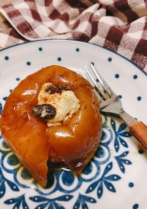 シンプルな焼きリンゴ♡おうちキャンプ-レシピのメイン写真