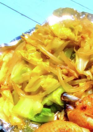 鶏の旨味がたっぷり黄金キャベツもやし炒め-レシピのメイン写真