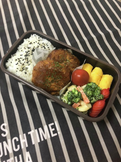 男子高校生弁当3/4煮込みハンバーグ-レシピのメイン写真