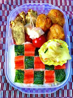 簡単 格子柄 のり かにかま 弁当-レシピのメイン写真