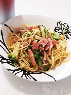 ベーコンとしめじとブロッコリー和風パスタ-レシピのメイン写真