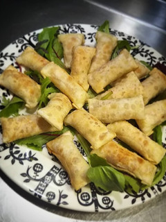 生ハムとチーズの餃子の皮巻き揚げ!-レシピのメイン写真