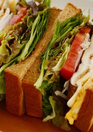 野菜はメイン!SLTサンド-レシピのメイン写真