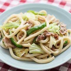 A picture of 香味焼きうどん.
