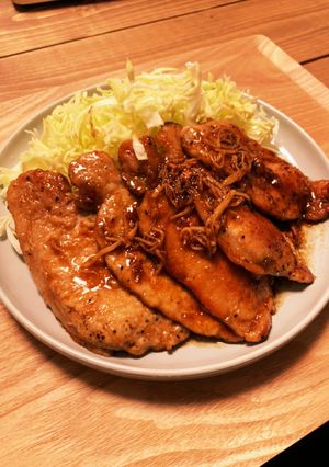 ガツンとショウガ！肩ロースの生姜焼き-レシピのメイン写真
