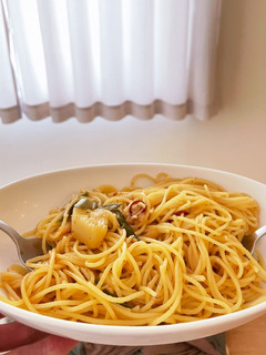 昨日のアヒージョの残りオイルパスタ-レシピのメイン写真