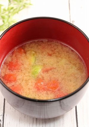 簡単！芽キャベツのお味噌汁☆バター風味-レシピのメイン写真