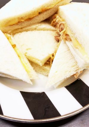 お昼ご飯、遠足などに☆シャキシャキサンド-レシピのメイン写真