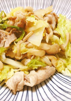 ポン酢が決めて！白菜と豚肉のバター炒め-レシピのメイン写真