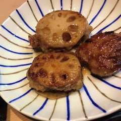 รูปของ れんこんのお肉挟み焼き